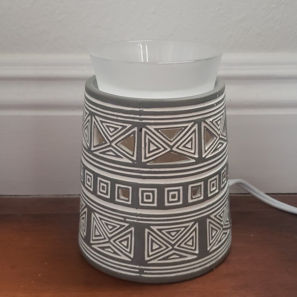 Hidalgo Scentsy warmer